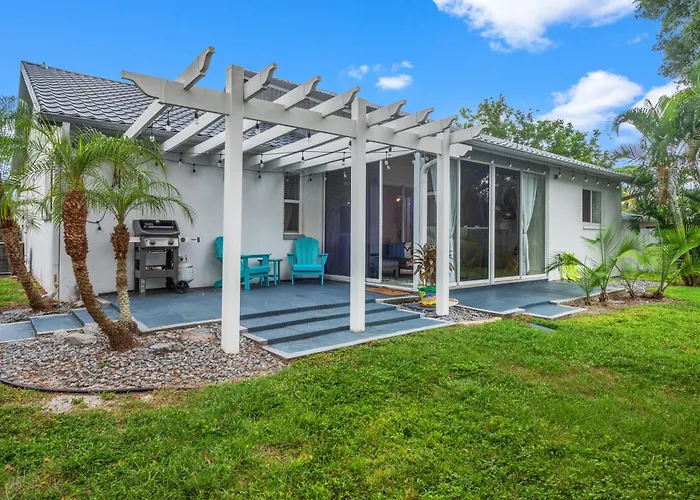 Sunshine Home And Romantic Vacation