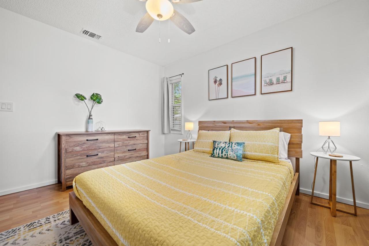 Sunshine And Romantic Vacation Holiday home Sarasota